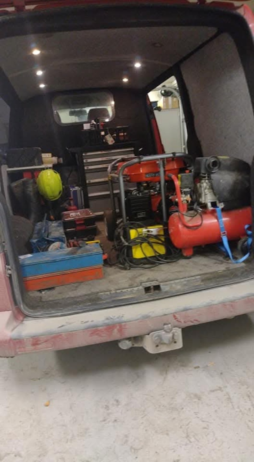 Käytännön tekemisiä - JTR Service Oy